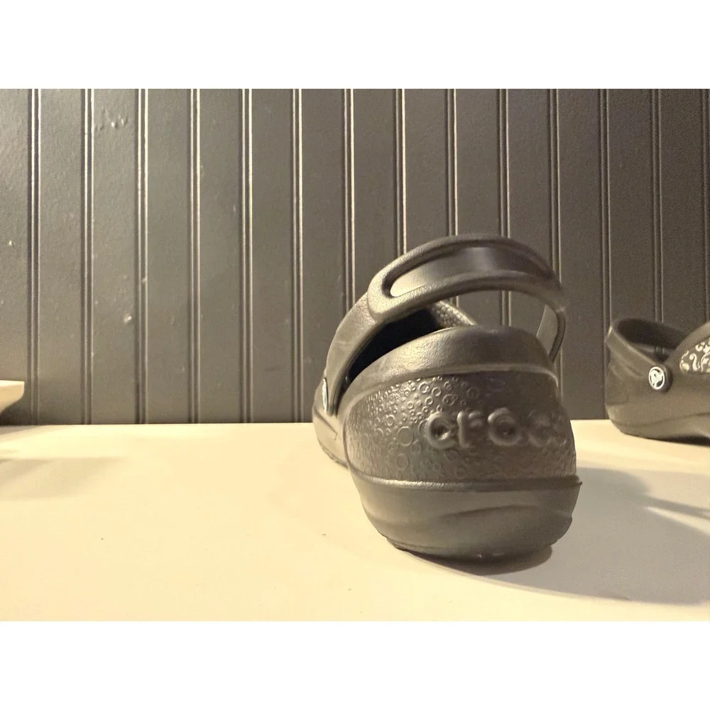Crocs women size 7 clogs black floral detail